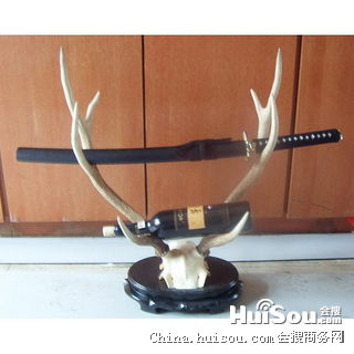 鹿角刀剑架 武术文化与家居装饰的完美融合，铁岭特色工艺品的商务与收藏价值